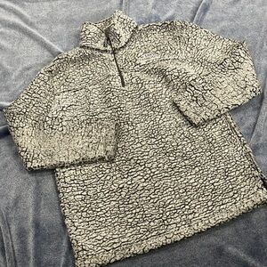 Cozy San Francisco pullover L